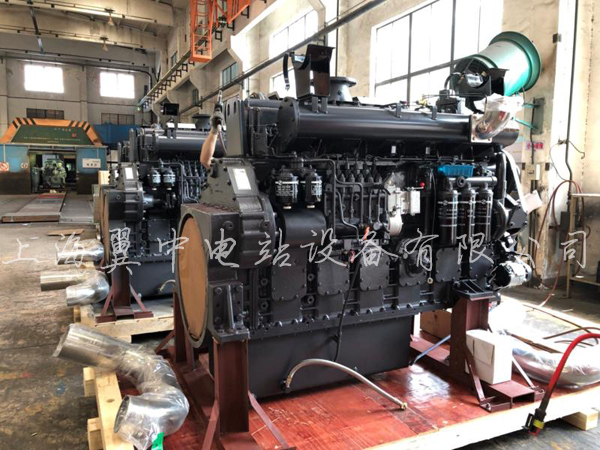 柴油機(jī)照片